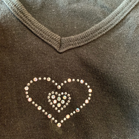 Vintage Y2K Black Tee Top T-shirt Embelished Heart - Picture 6 of 11